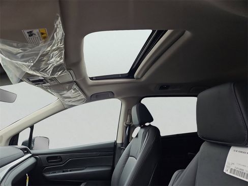 New 2026 Honda Odyssey EX-L image 7