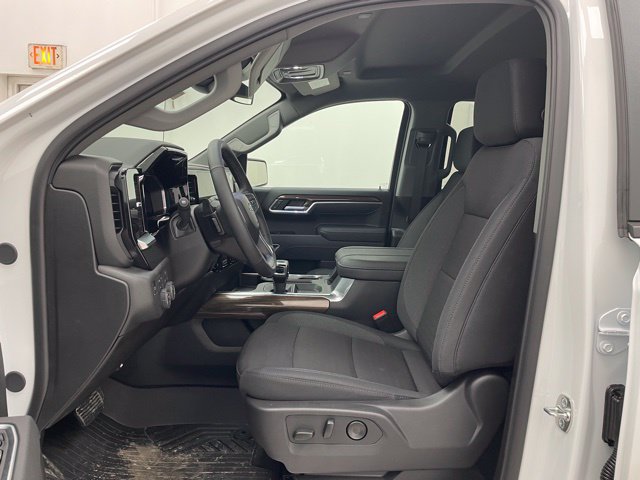 New 2026 Chevrolet Silverado 1500 RST w/ Z71 Off-Road Package AWD/4WD image 15
