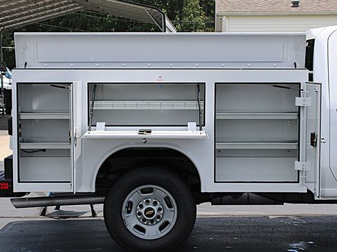 Used 2025 Chevrolet Silverado 2500 W/T w/ WT Convenience Package RWD image 13