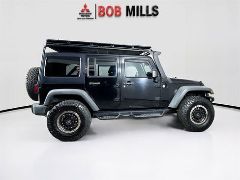 Used 2012 Jeep Wrangler Unlimited Sport w/ Connectivity Group image 8