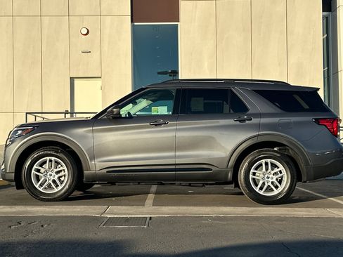 New 2026 Ford Explorer Active w/ Active Comfort Package image 6