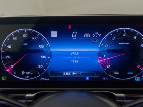 Used 2025 Mercedes-Benz S 580 4MATIC Sedan image 22