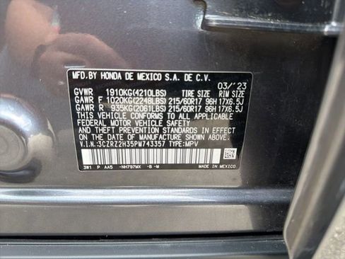 Used 2023 Honda HR-V LX image 15