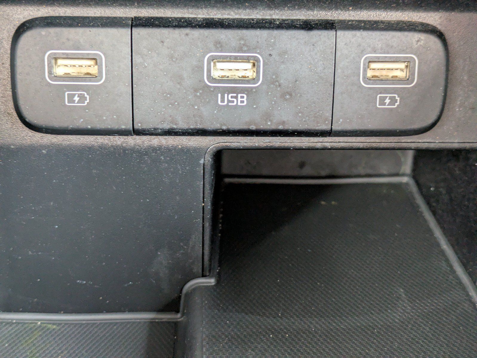 Certified 2023 Kia Sorento LX FWD image 24