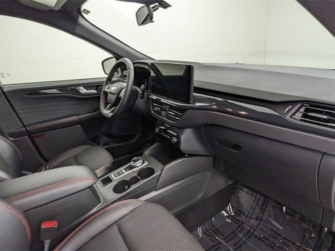 Certified 2023 Ford Escape ST-Line w/ Tech Pack #1 image 38