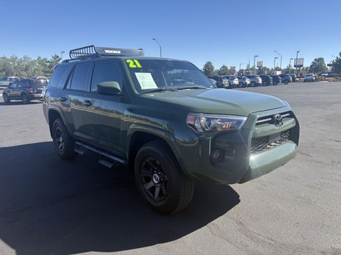 Used 2021 Toyota 4Runner Trail Special Edition AWD/4WD image 2