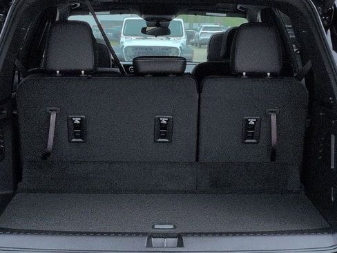 New 2026 Chevrolet Traverse LT w/ Sun and Wheel Package FWD image 25