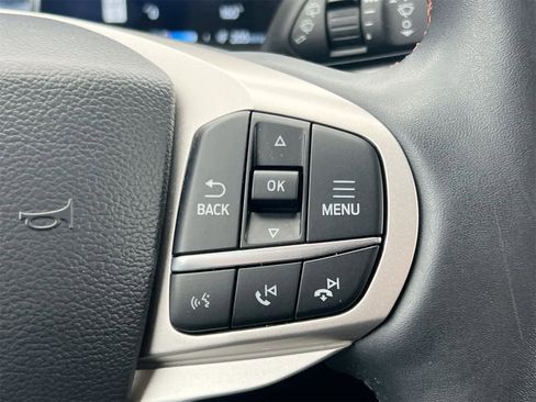 Used 2025 Ford Explorer Active w/ Active Comfort Package image 24