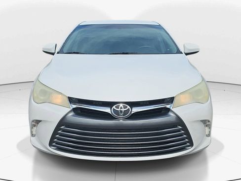 Used 2016 Toyota Camry LE FWD image 9