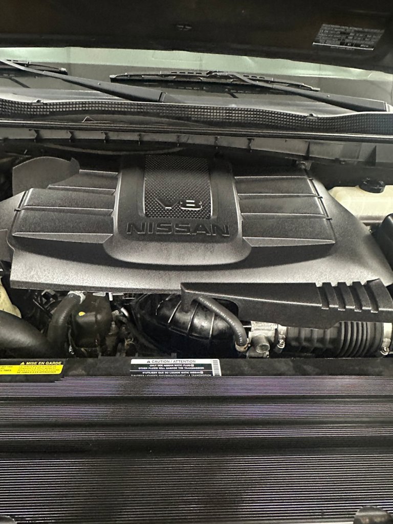 Used 2021 Nissan Titan PRO-4X w/ Pro-4x Convenience Package AWD/4WD image 7