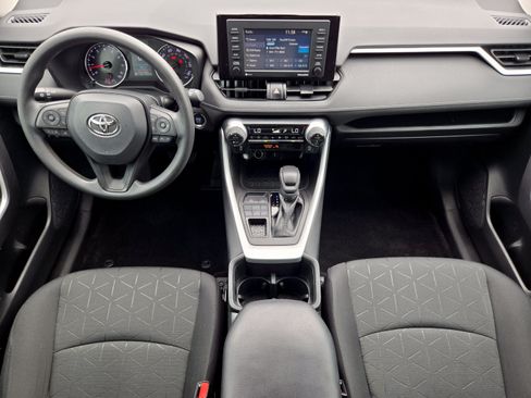 Used 2022 Toyota RAV4 XLE AWD/4WD image 23