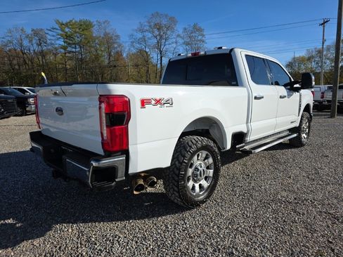 Used 2023 Ford F250 Lariat w/ Chrome Package image 5