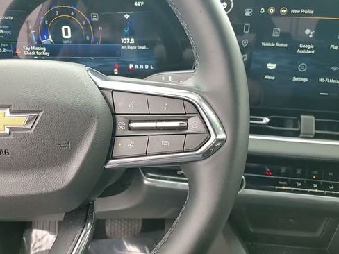 Used 2025 Chevrolet Equinox LT image 15