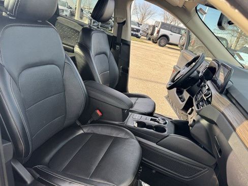 Used 2020 Ford Escape Titanium image 38