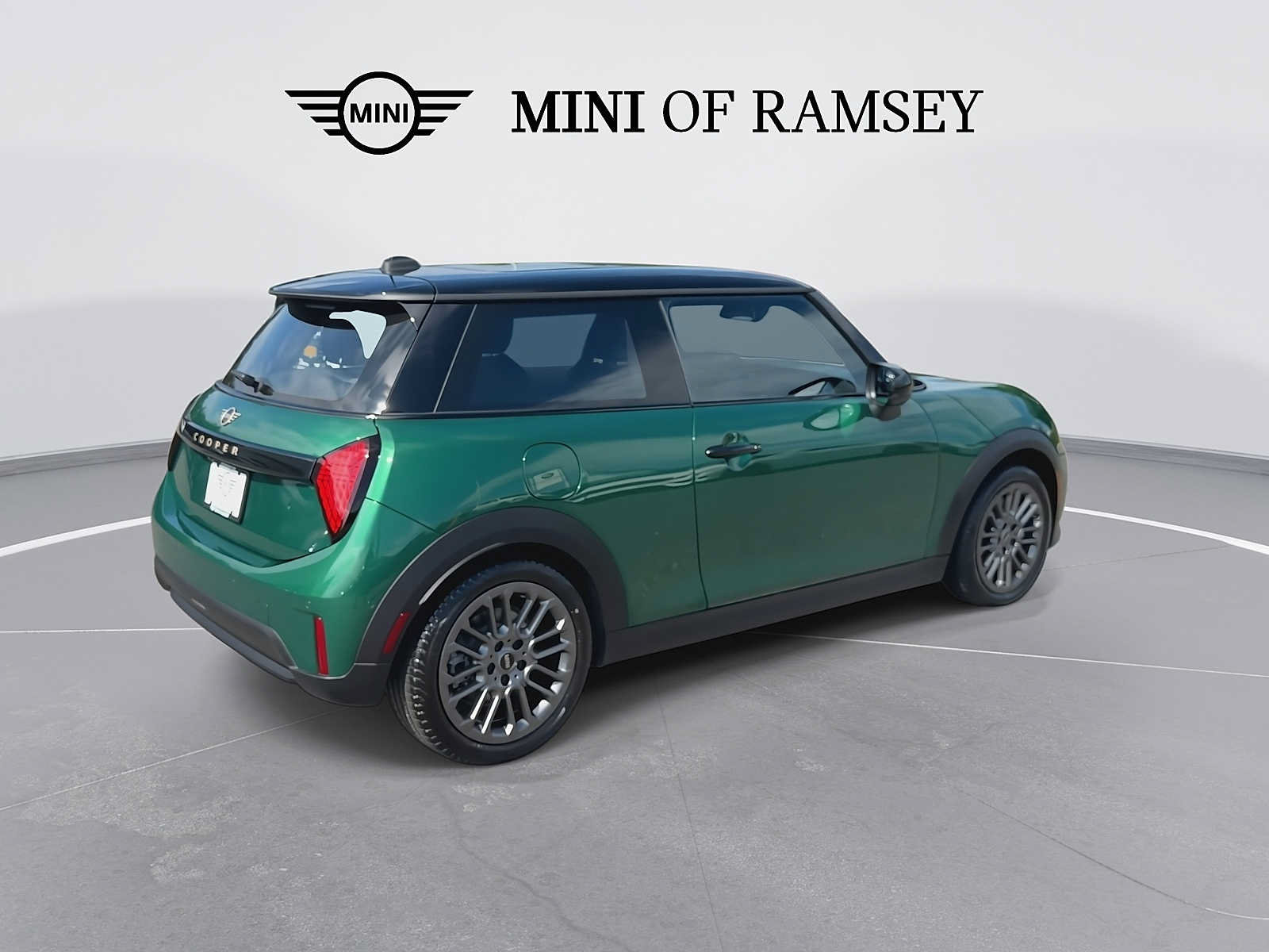 Used 2026 MINI Cooper 2-Door Hardtop FWD image 8