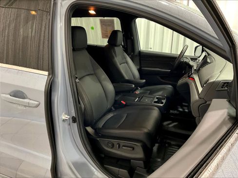Used 2025 Honda Odyssey Sport-L image 11