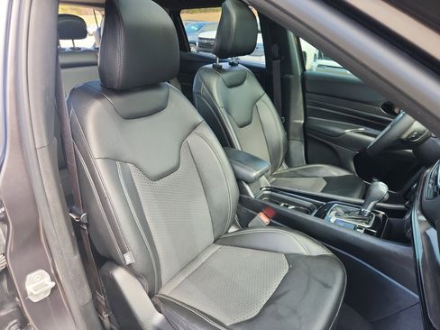 Used 2023 Jeep Compass Altitude w/ Sun and Sound Group image 45