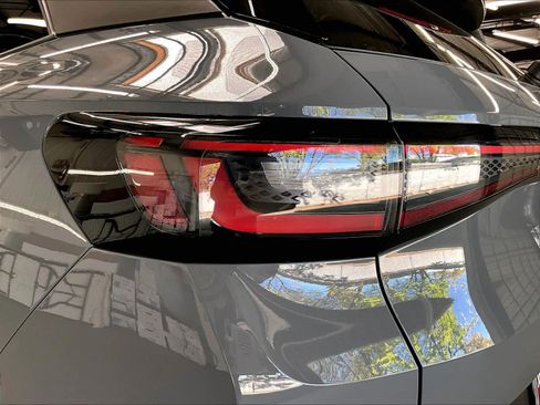 Used 2023 Volkswagen ID.4 Pro S image 33