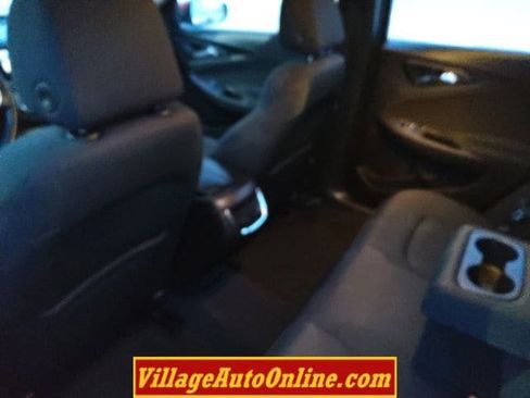 Used 2017 Chevrolet Malibu LT image 26