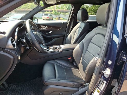Used 2018 Mercedes-Benz GLC 300 4MATIC image 10