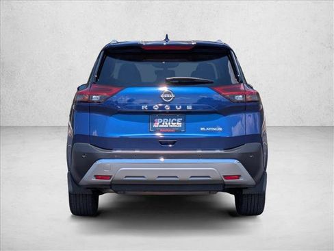 Used 2022 Nissan Rogue Platinum w/ Head-Up Display Package FWD image 7