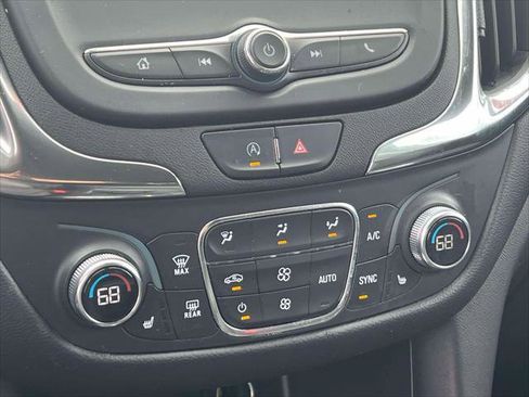 Used 2023 Chevrolet Equinox LT image 27