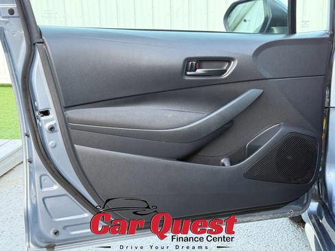 Used 2023 Toyota Corolla LE FWD image 11