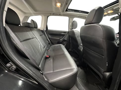 Used 2014 Subaru Forester 2.5i Limited AWD/4WD image 15