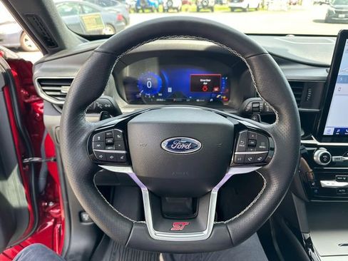 Used 2023 Ford Explorer ST w/ Equipment Group 401A AWD/4WD image 12