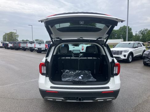Certified 2025 Ford Explorer Active w/ Active Comfort Package RWD image 27