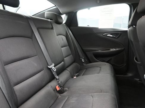 Used 2018 Chevrolet Malibu LT FWD image 24