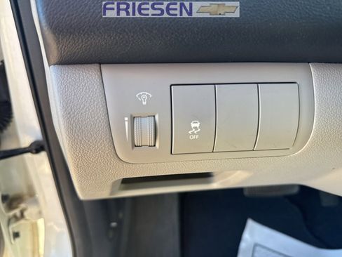 Used 2010 Kia Forte EX image 11