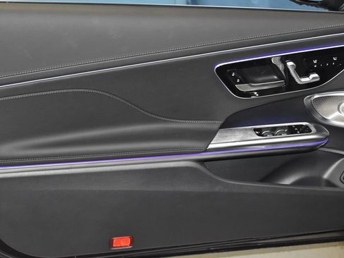 Certified 2024 Mercedes-Benz CLE 300 4MATIC Cabriolet image 4