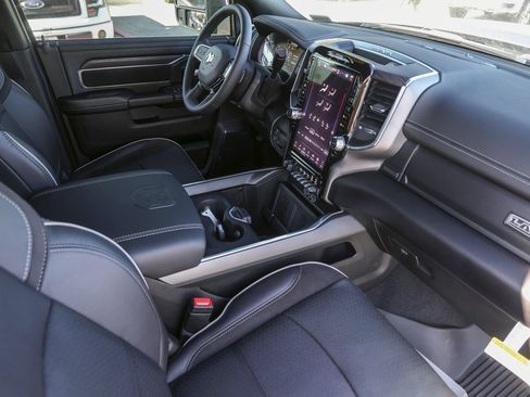 Used 2025 RAM 3500 Laramie w/ Sport Appearance Package image 34