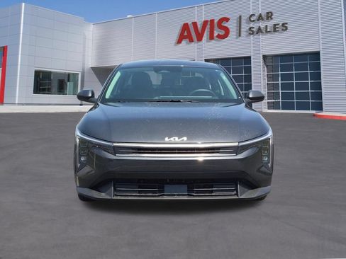 Used 2025 Kia K4 FWD image 2