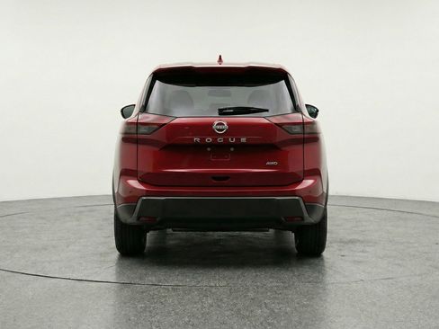 Used 2025 Nissan Rogue SV image 7