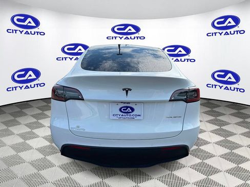 Used 2021 Tesla Model Y Long Range AWD/4WD image 4