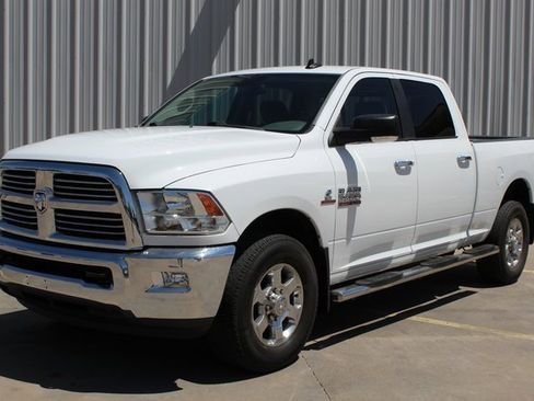 Used 2018 RAM 2500 Big Horn image 1