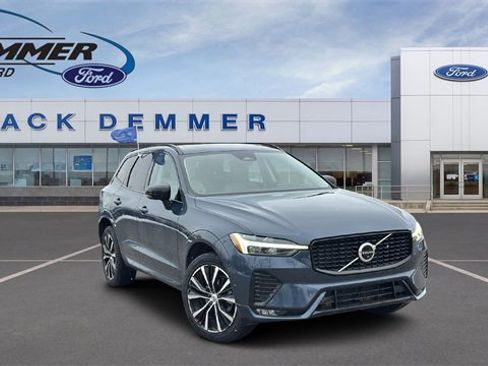 Used 2023 Volvo XC60 B5 Plus w/ Climate Package image 1