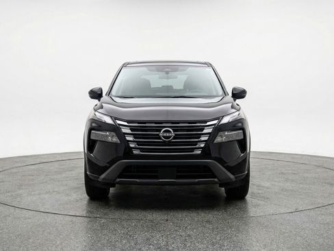 Used 2025 Nissan Rogue SV AWD/4WD image 2