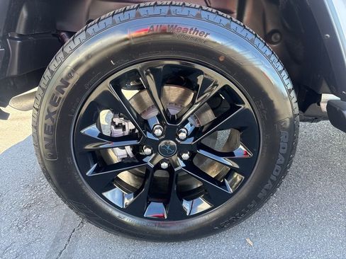 Certified 2025 Jeep Wrangler Unlimited Sahara image 11