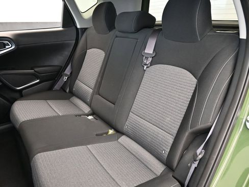 Used 2022 Kia Soul EX image 33