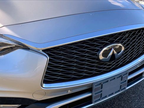 Used 2018 INFINITI QX30 Premium w/ Cargo Package image 31