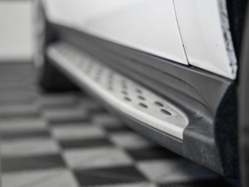 Used 2017 Mercedes-Benz GLS 450 4MATIC image 19