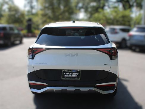 Used 2023 Kia Sportage LX AWD/4WD image 8