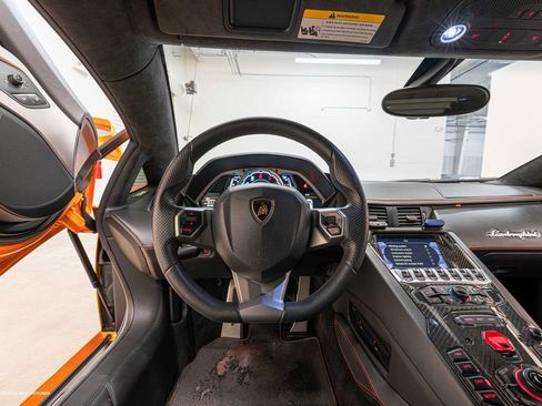 Used 2014 Lamborghini Aventador LP 700-4 image 32