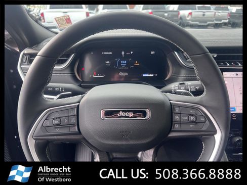 New 2025 Jeep Grand Cherokee Limited image 21