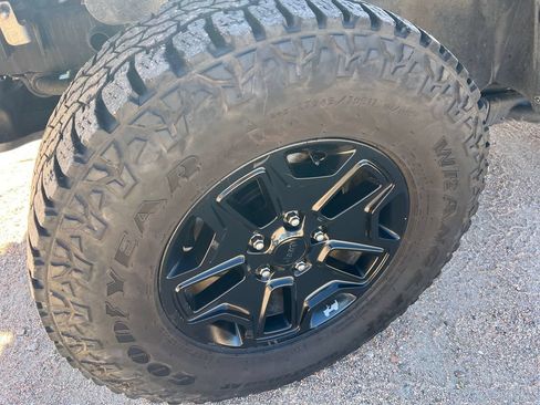 Used 2013 Jeep Wrangler Moab AWD/4WD image 9