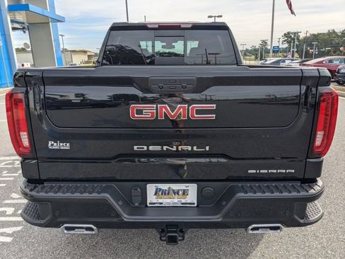 Used 2021 GMC Sierra 1500 Denali w/ Denali Premium Package AWD/4WD image 7