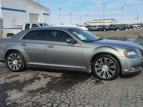 Used 2012 Chrysler 300 S w/ Luxury Group image 2